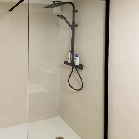 Apartament Sistach *